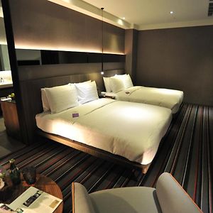 Premier Quadruple Room 2 Queen Beds
